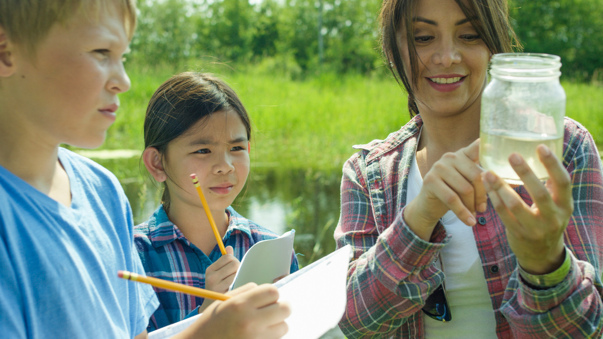 Kids doing a group science experiment